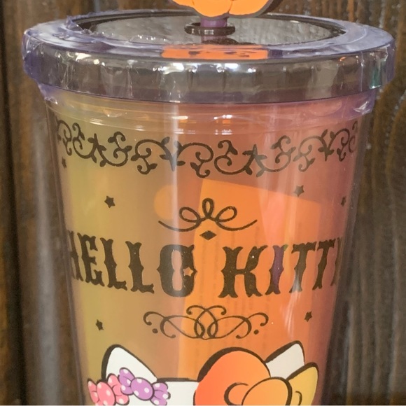 Hello Kitty Pumpkin Patch Halloween Tumbler with Jack O’Lantern Straw Charm - Picture 3 of 10